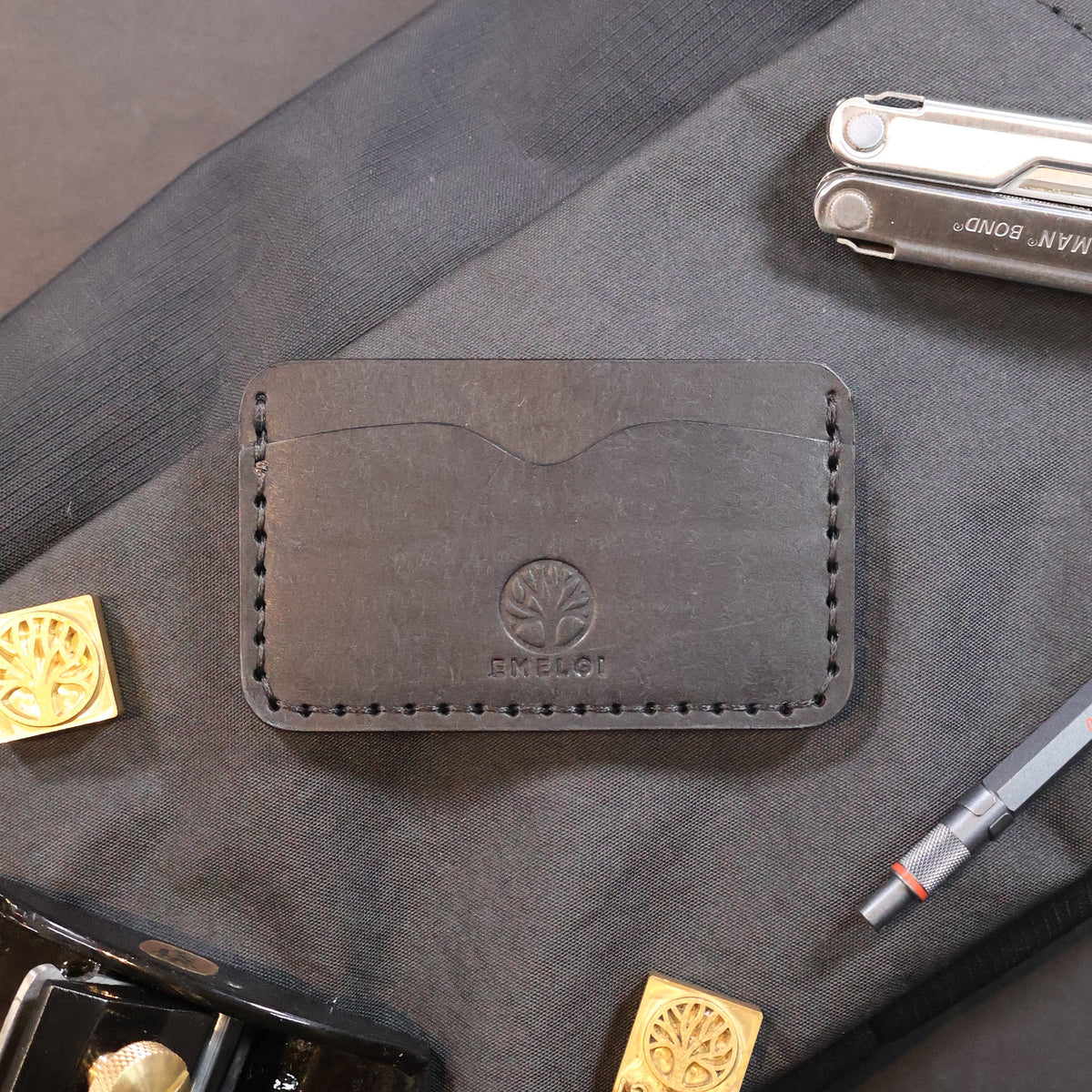 The Dune Cardholder