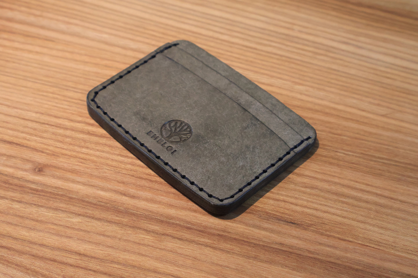 The Pebble Cardholder